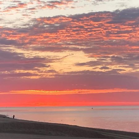 Luminoso Apartamento En Canet De Mar Cercano A La Playa Y A Barcelona Экстерьер фото